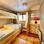 Tatil Evi Family-friendly At With Trails, Sauna And Fireplace *
