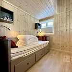 Family-friendly At With Trails, Sauna And Fireplace Tatil Evi Sjusjøen