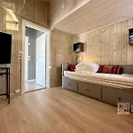 Tatil Evi Family-friendly At With Trails, Sauna And Fireplace *