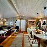 別荘 Family-friendly At With Trails, Sauna And Fireplace Sjusjøen