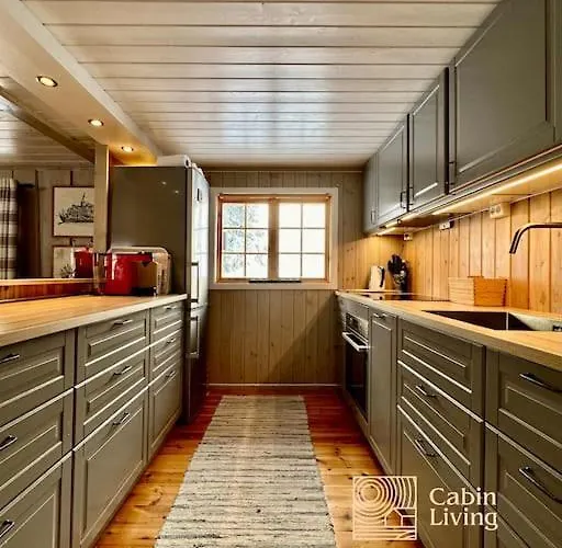 Casa de Férias Family-friendly At With Trails, Sauna And Fireplace