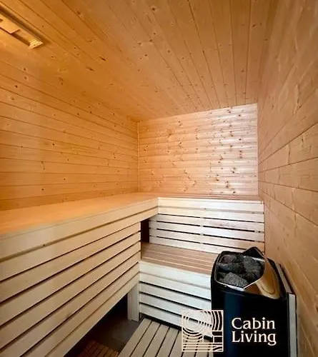 Family-friendly At With Trails, Sauna And Fireplace Casa de Férias