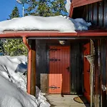 Family-friendly At With Trails, Sauna And Fireplace Casa de Férias Sjusjøen