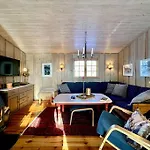 Casa de Férias Family-friendly At With Trails, Sauna And Fireplace Sjusjøen